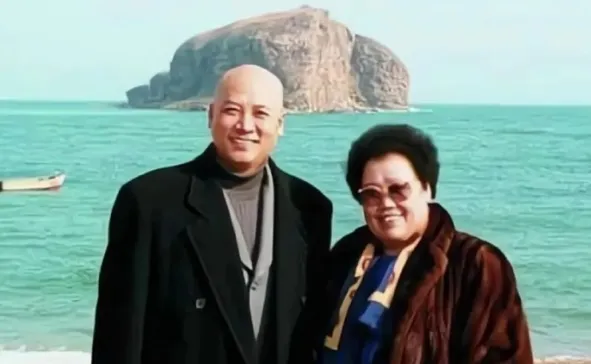 陈丽华去世:千亿女富豪与“唐僧”迟重瑞36年婚姻落幕,爱情与财富的真实故事
