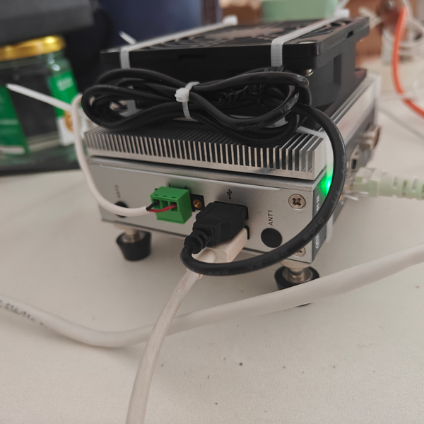手机加软路由搭建超级 5G CPE 终端：OpenWrt 核心设置教程